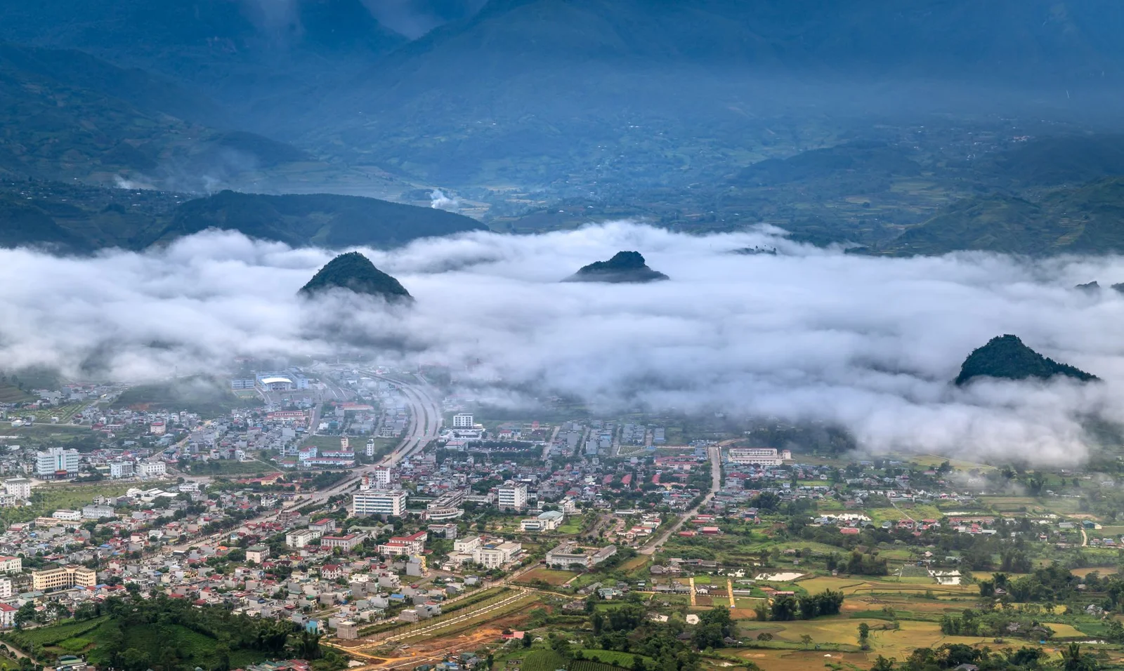 THANH ĐẢO – YÊN ĐÀI - UY HẢI 6N5Đ