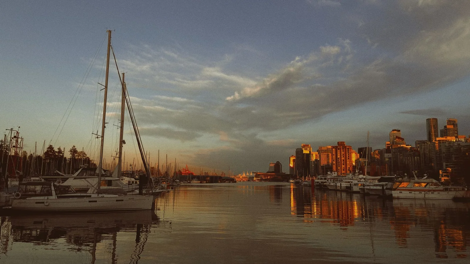 Liên tuyến Canada – Cuba – Mexico 16N15Đ