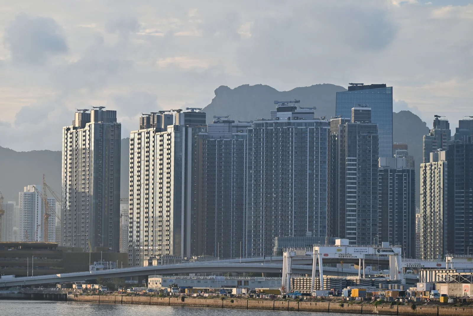 Việt Nam – Hongkong 4N3Đ