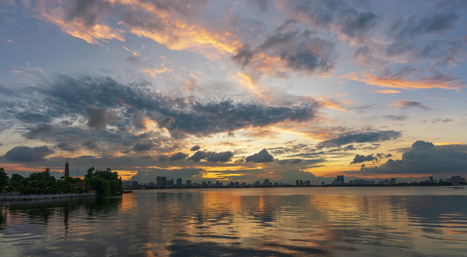 Hà Nội – Malaysia – Singapore 5N4Đ