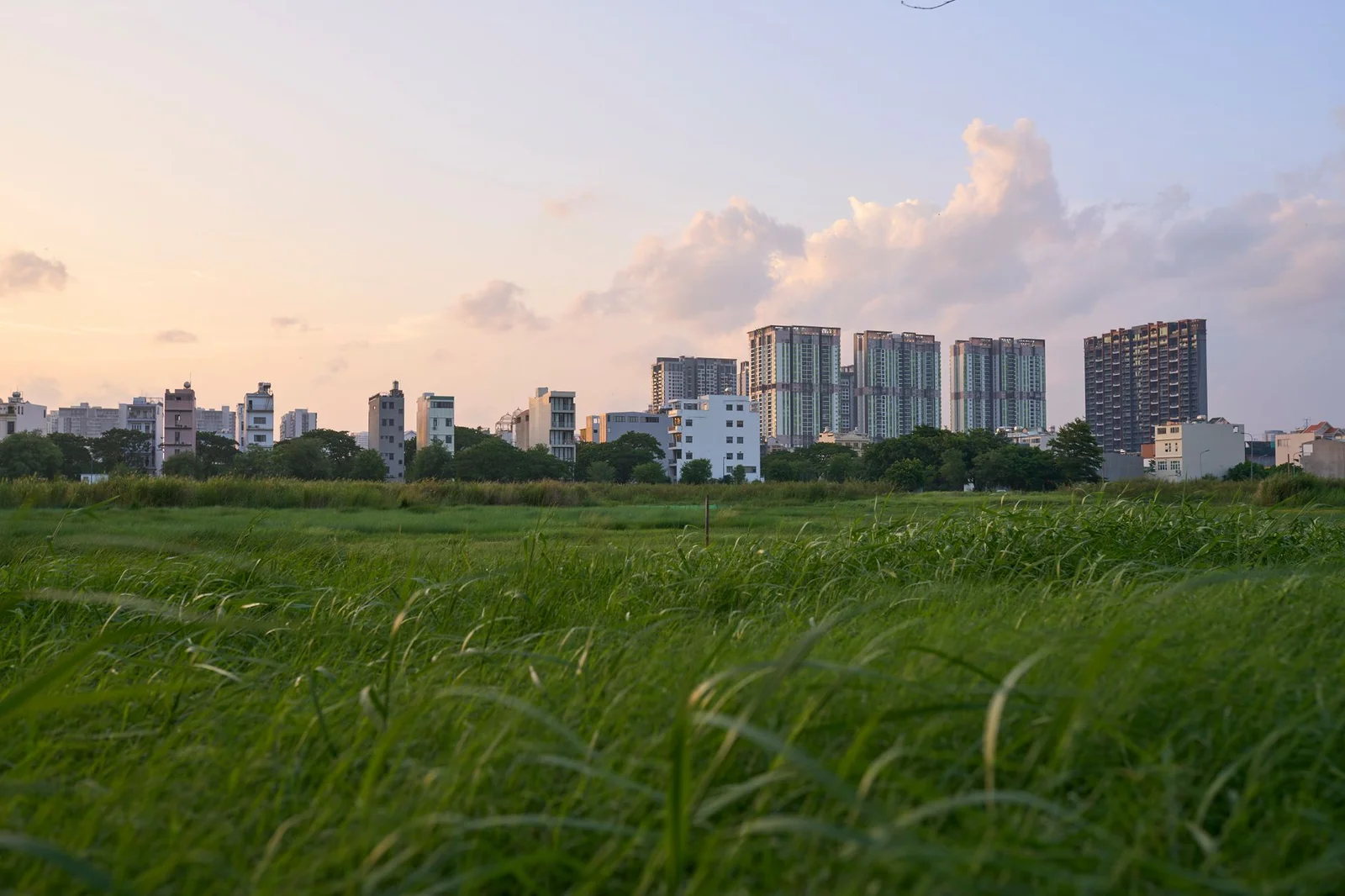 Hà Nội – Sài Gòn – Củ Chi – Tây Ninh – Mỹ Tho – Bến Tre 4N3Đ